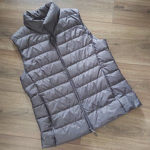 UNIQLO Ultra Light Down Vest for Women NWOT